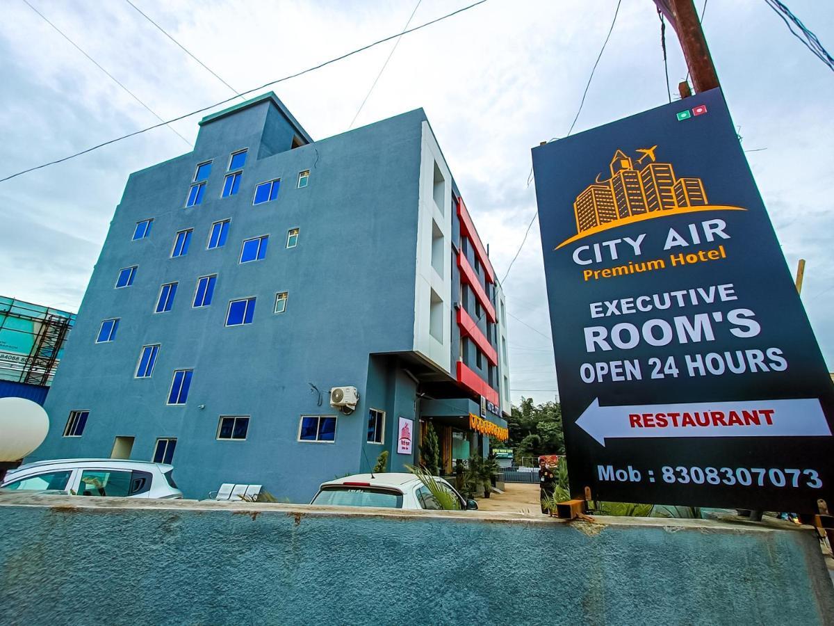 City Air Poona Buitenkant foto